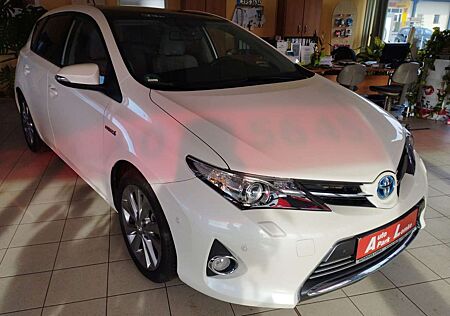 Toyota Auris Hybrid Executive-Bi-Xenon-Navi-Panorama.-