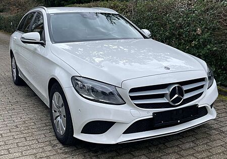 Mercedes-Benz C 220 d 9G Autom,1.Hand,Navi,DAB,MultiLED,ParkAssi