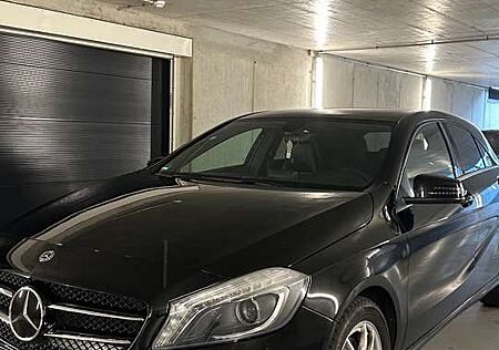 Mercedes-Benz A 180 BlueEfficiency (176.042)