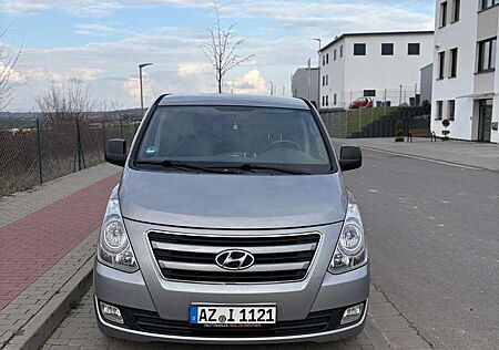 Hyundai H-1 2.5 CRDi Travel Comfort