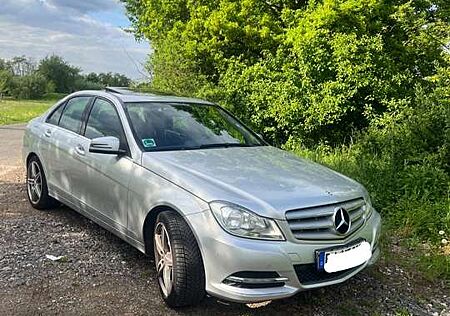 Mercedes-Benz C 180 (BlueEFFICIENCY) 7G-TRONIC Elegance
