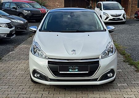 Peugeot 208 Style Navigation, Panorama-Dach