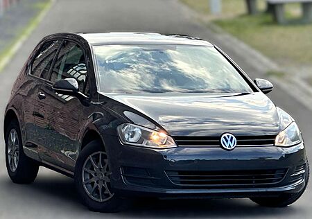 VW Golf Volkswagen Comfortline BMT PDC Klima