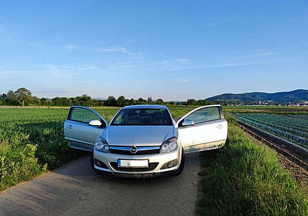 Opel Astra 1.8 16V Coupe