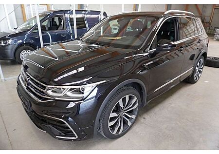 VW Tiguan Volkswagen 2.0 TDI BMT 4Motion R-Line Matrix R-Line