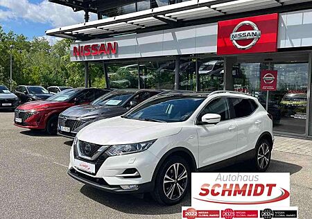 Nissan Qashqai 1.6 DIG-T N-Connecta AHK