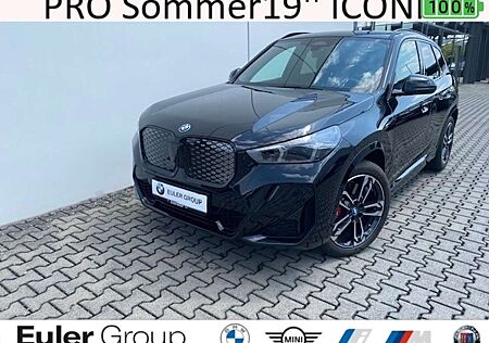 BMW iX1 30 M-Sport PRO Sommer19'' ICONIC ParkAss H/K Pano