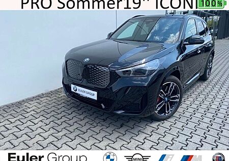 BMW iX1 30 M-Sport PRO Sommer19'' ICONIC ParkAss H/K Pano