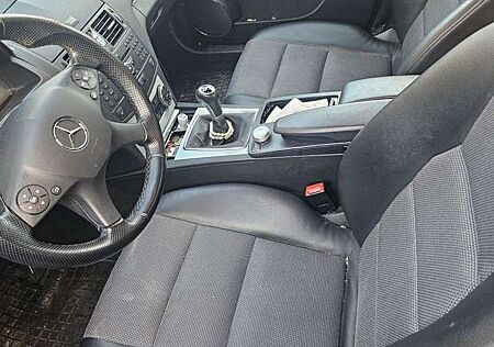 Mercedes-Benz C 220 CDI DPF Classic