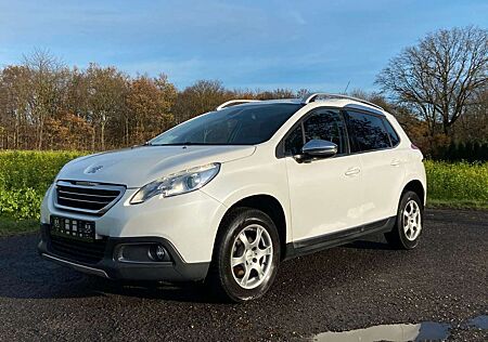Peugeot 2008 Allure 1.2 Klimaauto Tempomat PDC