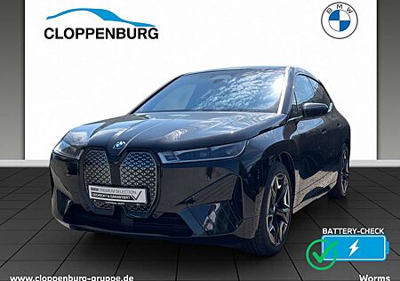 BMW iX xDrive50 Head-Up+AHK+StHz+StKlima+Navi+Luft