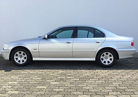 BMW 520i 520 E39 Limo Klima/LM/Xenon/PDC/GSD/UNFALLFREI