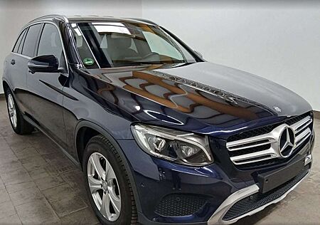Mercedes-Benz GLC 250 GLC250 4M Exclusive 1Hand Navi/Leder/AHK/Kamera
