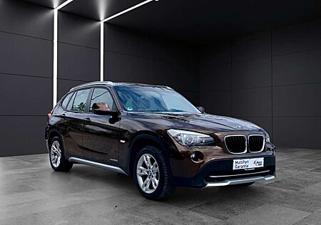 BMW X1 20 d xDrive Automatik~SHZ~Xenon~R.Kamera~PDC