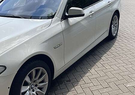 BMW 520d 520 Touring Sport-Aut.