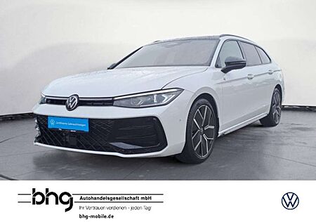 VW Passat Volkswagen Variant 2.0 TDI DSG 4Motion R-Line Pano
