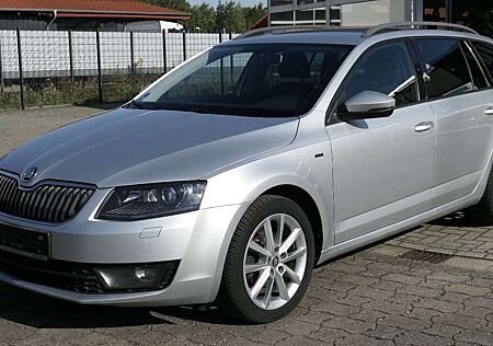 Skoda Octavia Joy Xenon/Tempomat/2 Hand/Scheckheft/PDC