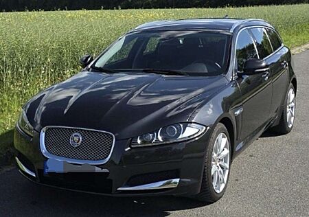 Jaguar XF +2.2+Diesel+Sportbrake