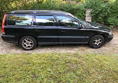 Volvo V70 2.4