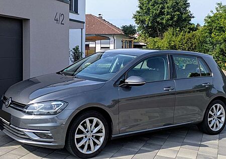 VW Golf Volkswagen 1.4 TSI (BlueMotion Technology) Highline