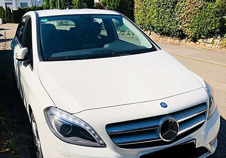 Mercedes-Benz B 200 B-Klasse (BlueEFFICIENCY) 7G-DCT