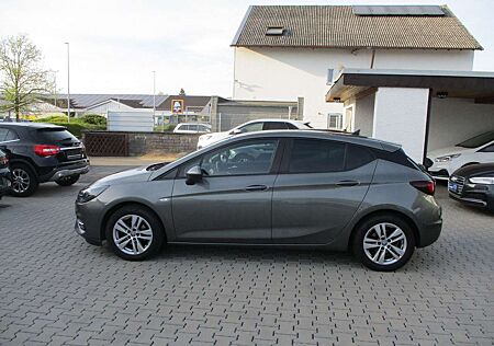 Opel Astra 1.5 D NAVI SPURH SITZH TEMPOM PDC ALU