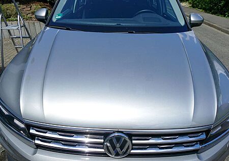 VW Tiguan Volkswagen 2.0 TDI SCR (BlueMotion Technology) DSG Hig