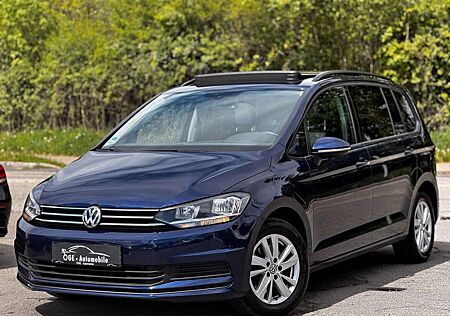 VW Touran Volkswagen 2.0 TDI DSG/Pano/ACC/1.Hand/Massage/Navi