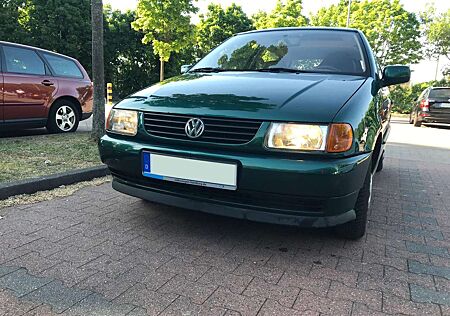 VW Polo Volkswagen 45 Servo