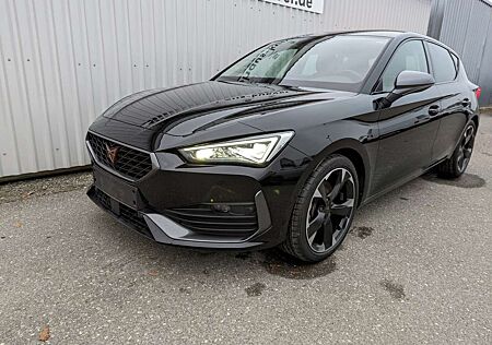 Cupra Leon 2.0 TSI DSG Navi+LED+ACC+Shzg.+18 ACC+LED+LEDER+NA
