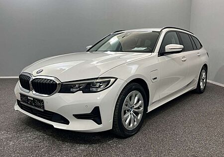 BMW 330 e T Advantage SPORTSITZE*WIDE*LED*ACC*KAM