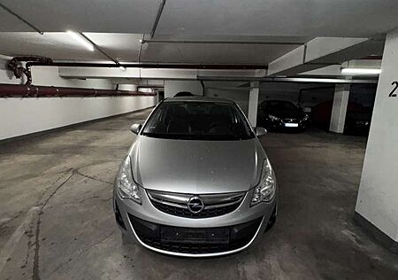 Opel Corsa 1.4 16V Color Stripes
