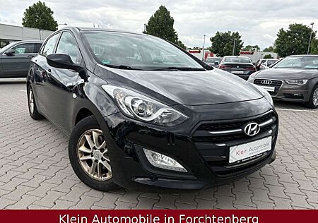 Hyundai i30 Lim. blue Classic Klima AHK *Euro-6*