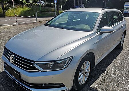 VW Passat Volkswagen 2.0 TDI (BlueMotion Technology) Trendline