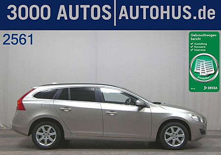 Volvo V60 D3 Momentum AHK Xenon Navi