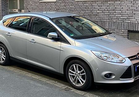 Ford Focus 1.0 EcoBoost Start-Stopp-System SYNC Edition