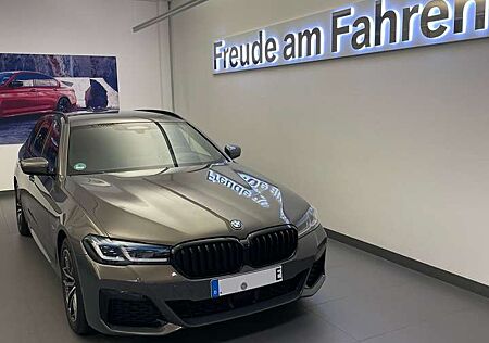 BMW 530 e xDrive Touring M Sport Individual & Garantie