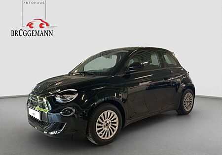 Fiat 500E + Radio- & Winterpaket