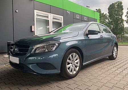 Mercedes-Benz A 180 (BlueEFFICIENCY)