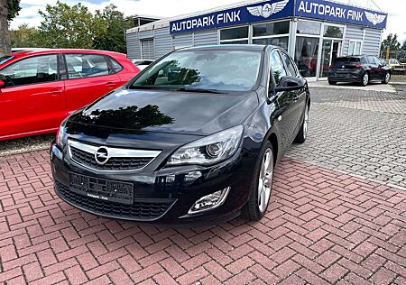 Opel Astra Sport aus 1.Hand,Scheckheft,Leder+Winterreifen