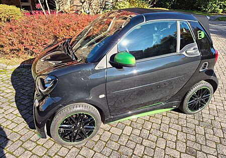 Smart ForTwo ++cabrio+electric+drive+passion