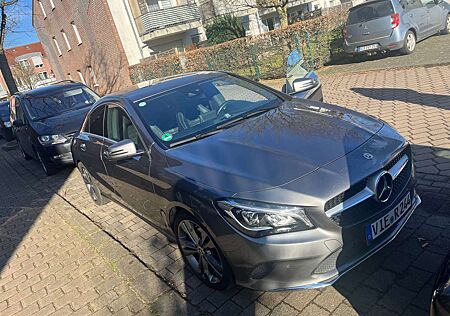 Mercedes-Benz CLA 180 CLA 180Urban