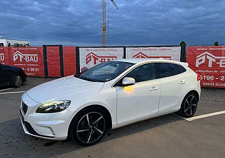 Volvo V40 T3 R-Line! Vollleder, Navi, 18Zoll, Scheckheft