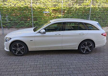 Mercedes-Benz C 300 T-Modell Plugin Hybrid e T 9G Avantgarde