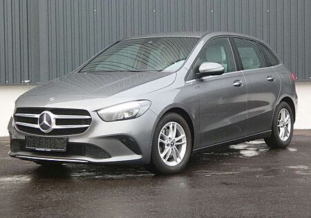Mercedes-Benz B 180 Aut WIDE LED Navi SHZ Kamera Teilleder AHK