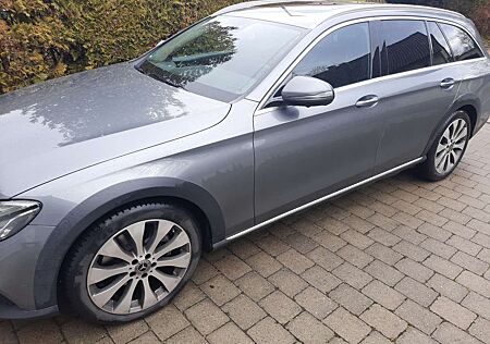 Mercedes-Benz E 220 d 4Matic T All-Terrain 9G-T, Np. 82345,--€ voll!!