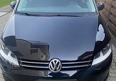 VW Sharan Volkswagen 2.0 TDI 4Motion BlueMotion Technology Highl