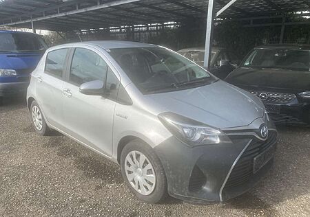 Toyota Yaris Hybrid Basis