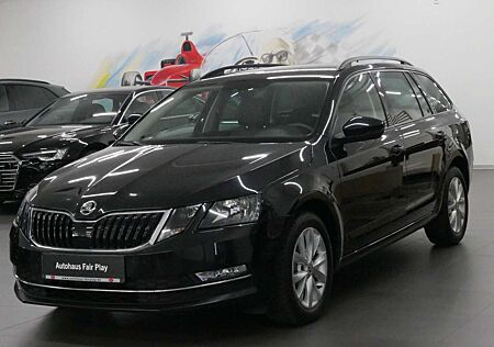 Skoda Octavia Combi Style NAVI/CARPLAY/UNFALLFREI/2.HD