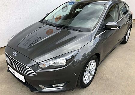 Ford Focus 2.0 TDCi DPF Start-Stopp-System Aut. Titanium